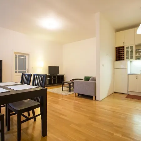 Apartmán Elegant With Free Garage In The Center Of Praha